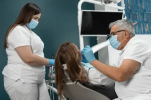 Stomatologia estetyczna – sposoby na piękny i zdrowy uśmiech